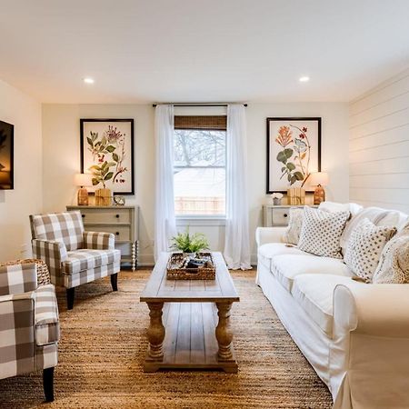 Downtown Luxury Farmhouse Apartment #4 West Dundee المظهر الخارجي الصورة