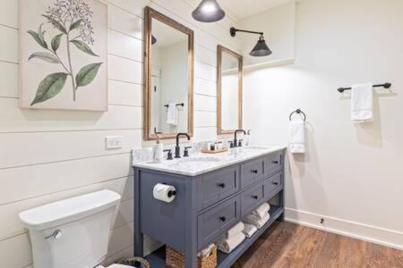 Downtown Luxury Farmhouse Apartment #4 West Dundee المظهر الخارجي الصورة
