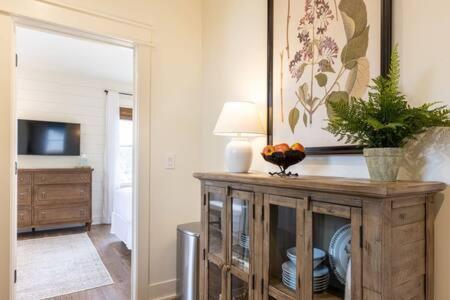 Downtown Luxury Farmhouse Apartment #4 West Dundee المظهر الخارجي الصورة
